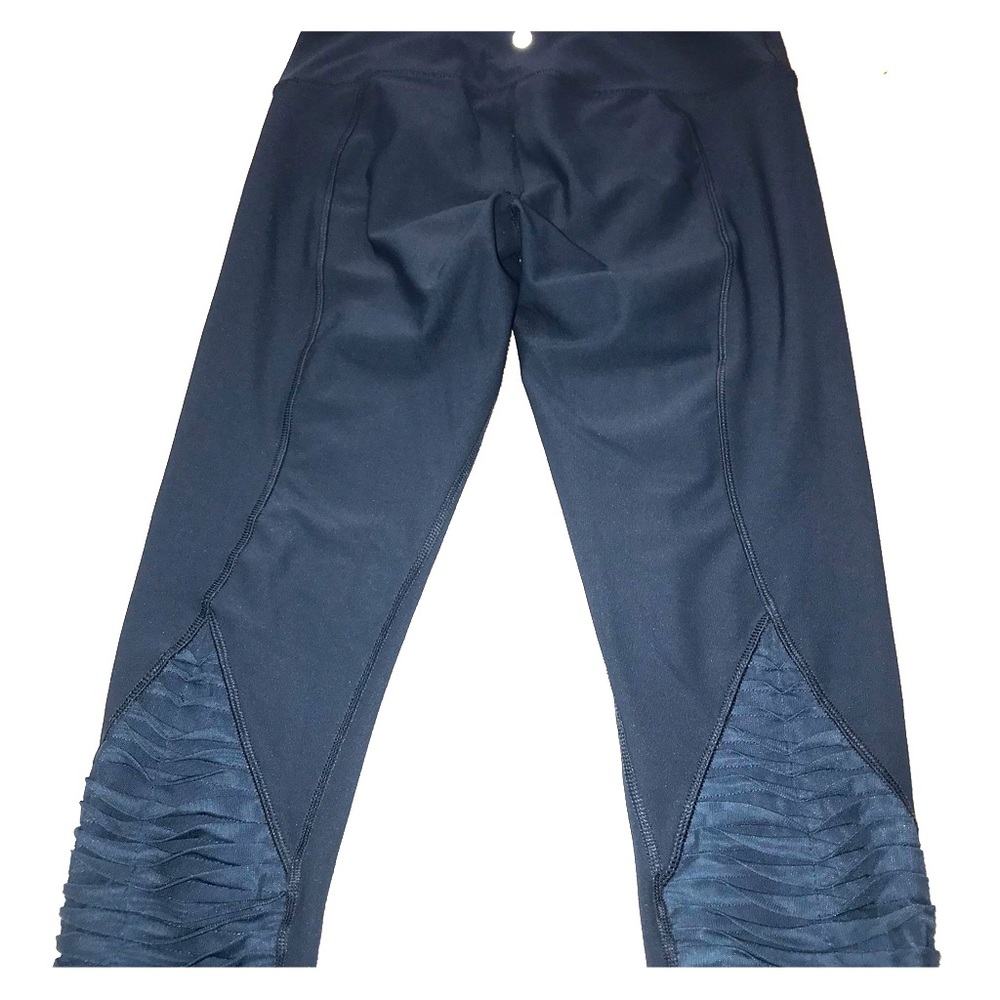 90 Degree teal workout leggings.
